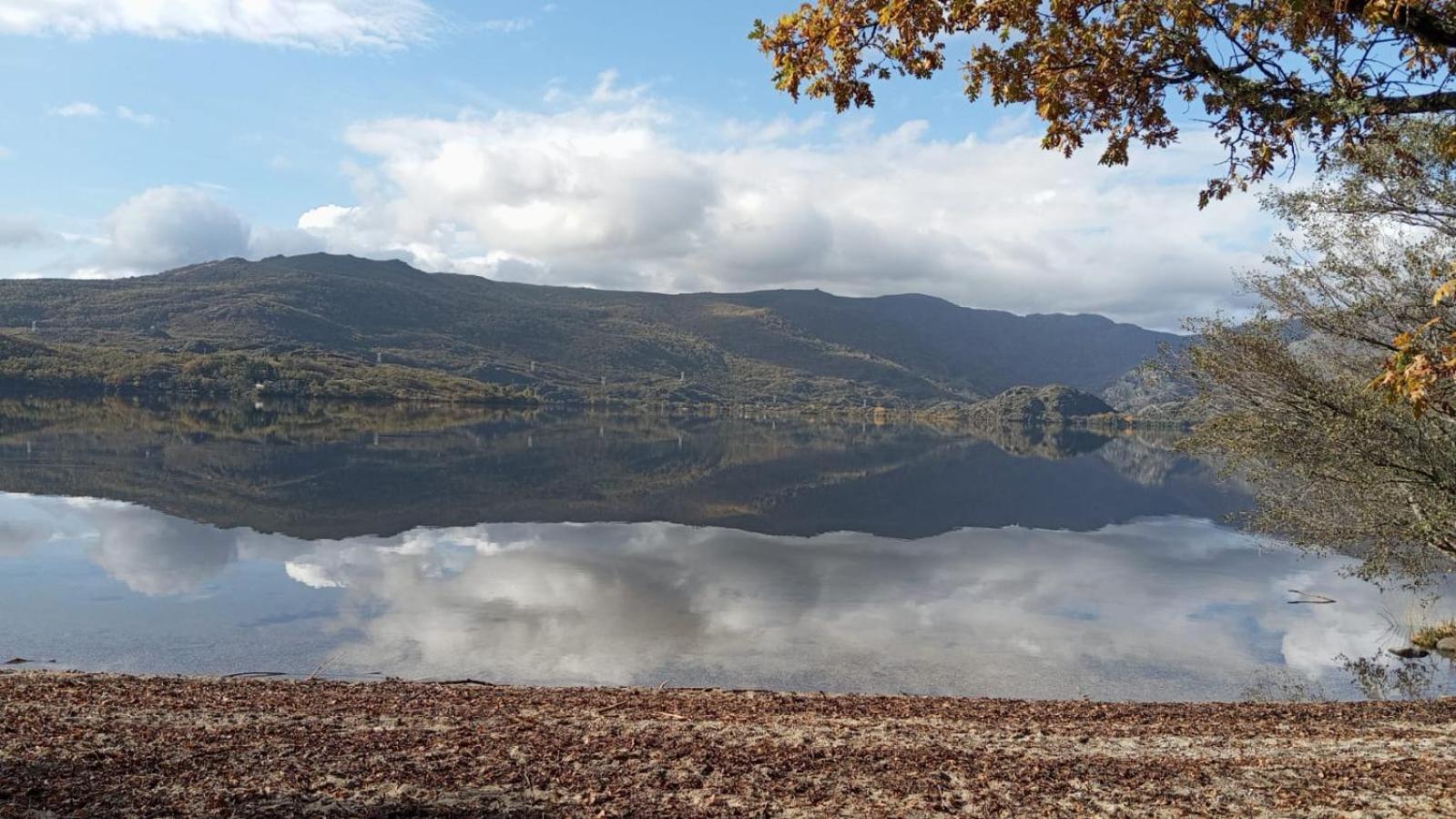 הוילה Vigo de Sanabria Espejo De Soledades מראה חיצוני תמונה